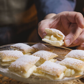 Miguelitos de crema: cómo preparar en casa este crujiente dulce albaceteño