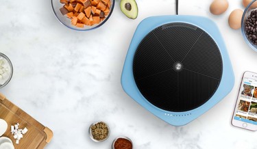 Buzzfeed revoluciona la cocina: llega el gadget definitivo que sincroniza con los vídeos de Tasty