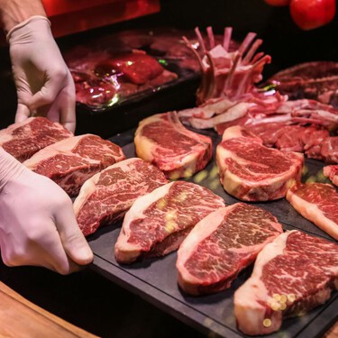 Italia prohíbe la carne de laboratorio para salvar su "legado gastronómico", aunque aún nadie está preparado para venderla