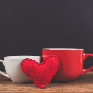 Confirmamos que regalar una cafetera de cápsulas en San Valentín es romántico y PcComponentes ha rebajado una de las mejores