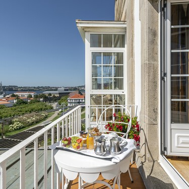 La preciosa casona gallega con vistas al mar que aloja el Parador de una ciudad que rinde culto al arroz con leche 