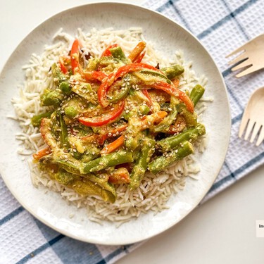 Curry de verduras, una receta fácil, nutritiva y deliciosa (con la dosis justa de picante) que nos gusta tanto