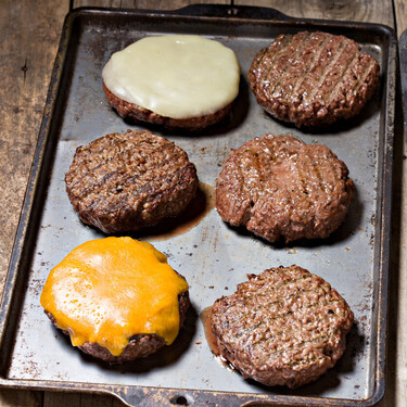 ¿Cansado de la hamburguesa de siempre? Esta combinación es ideal para una cena fácil, pero diferente