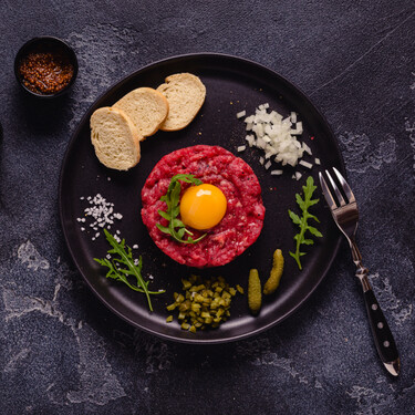 Este es el truco para corregir un steak tartar demasiado picante