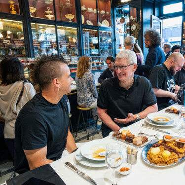 Ni estrellas Michelin ni alta cocina: esto es lo que ha comido Tim Cook, CEO de Apple, en su visita a Madrid