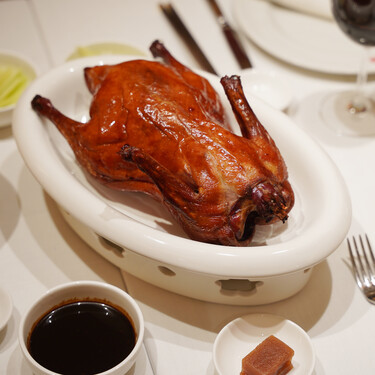 Una Navidad a lo chino con el chef Felipe Bao: todos los secretos para preparar un pato laqueado digno de la mejor Nochevieja