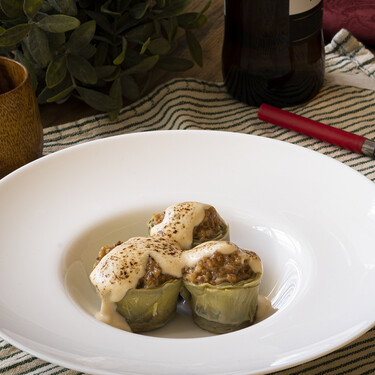 Receta de alcachofas rellenas de foie, una preparación tan fácil y elegante como socorrida