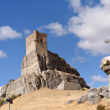 Los pasos del Cid, iglesias milenarias y una curiosa historia en esta escapada a uno de los pueblos más bonitos de Guadalajara